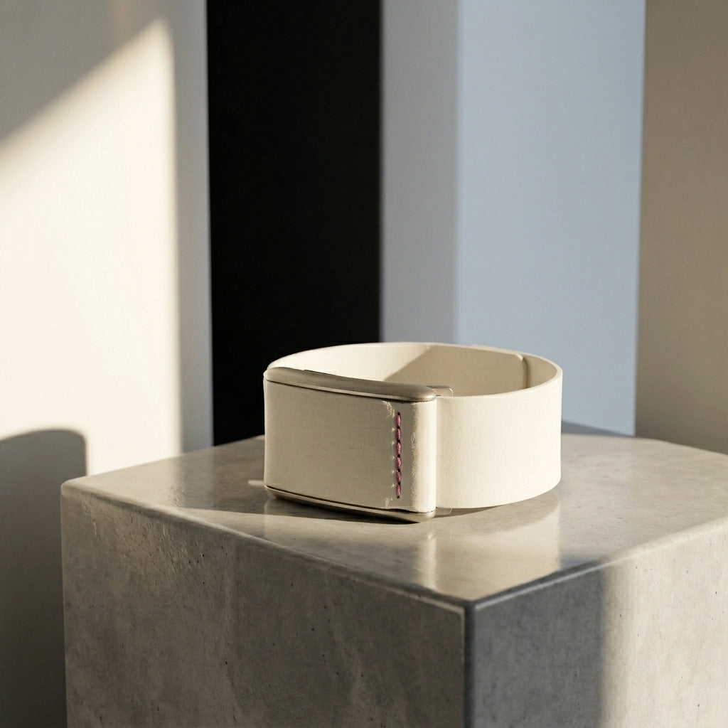 Ecoband 5.0 Sfumatura White/Pink — WHOOP-compatible Italian vegan leather band, pink accent
