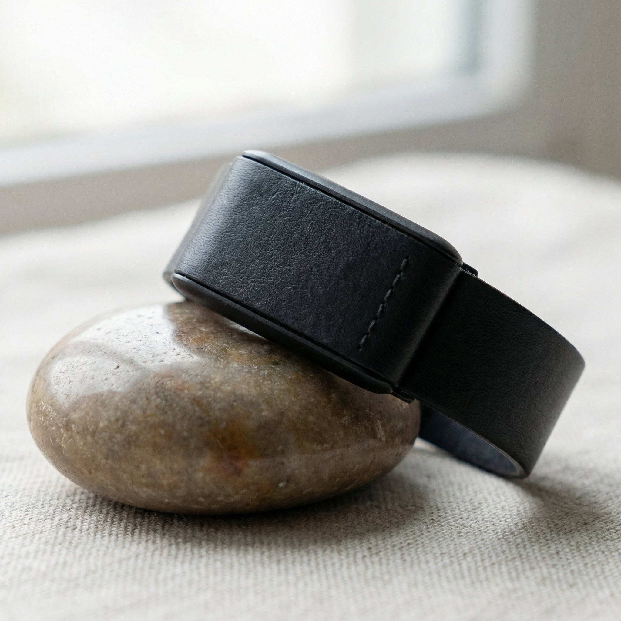Ecoband Essentials Combo Black & Sand — PFAS-free leather alternative, WHOOP-compatible