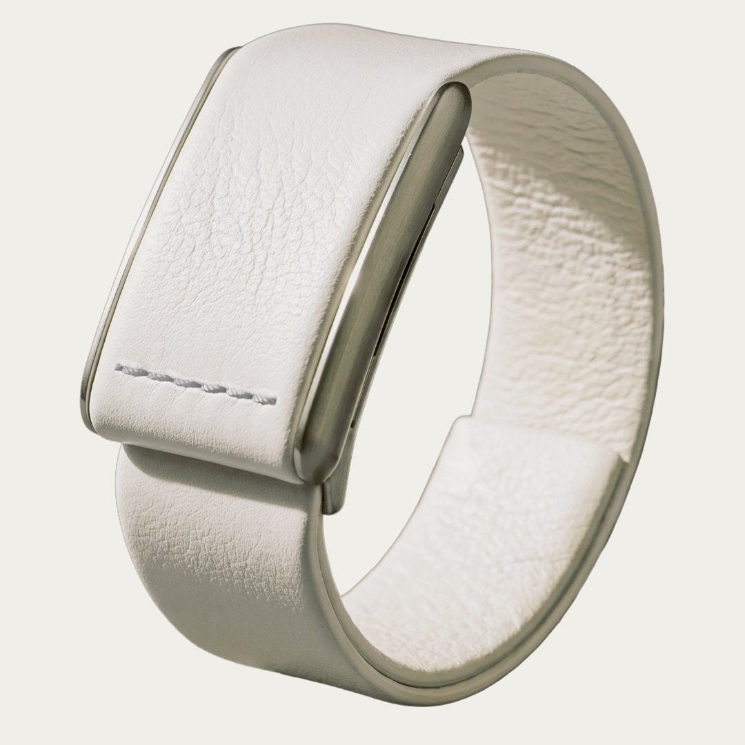 Ecoband 5.0 in Bianco — white Italian bio-leather WHOOP band with brushed silver clasp, studio shot (Bianco)